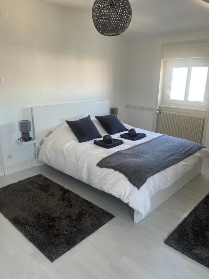Superbe Au Centre + Parking Privé Appartement